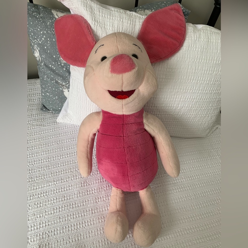 ❗️SOLD❗️RARE GENUINE WALT DISNEY 2000s COLLECTABLE